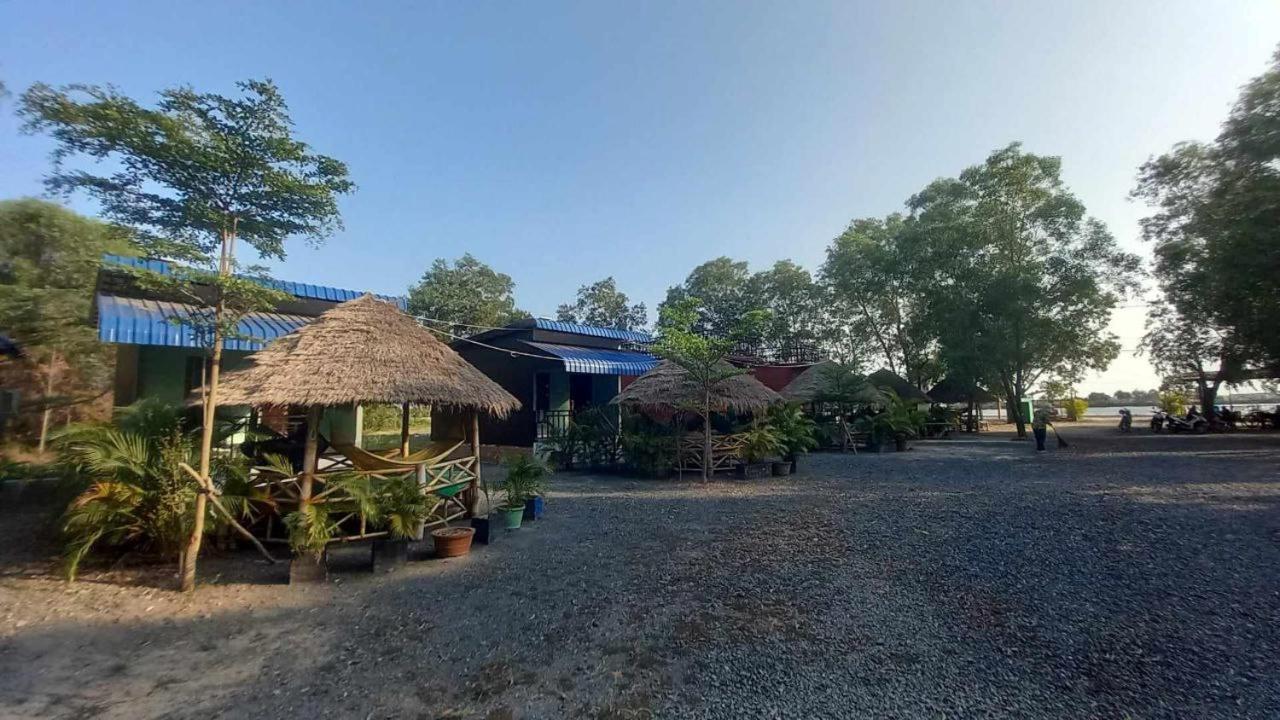 La Plage De Kampot By Lee & Hap Guest House Extérieur photo